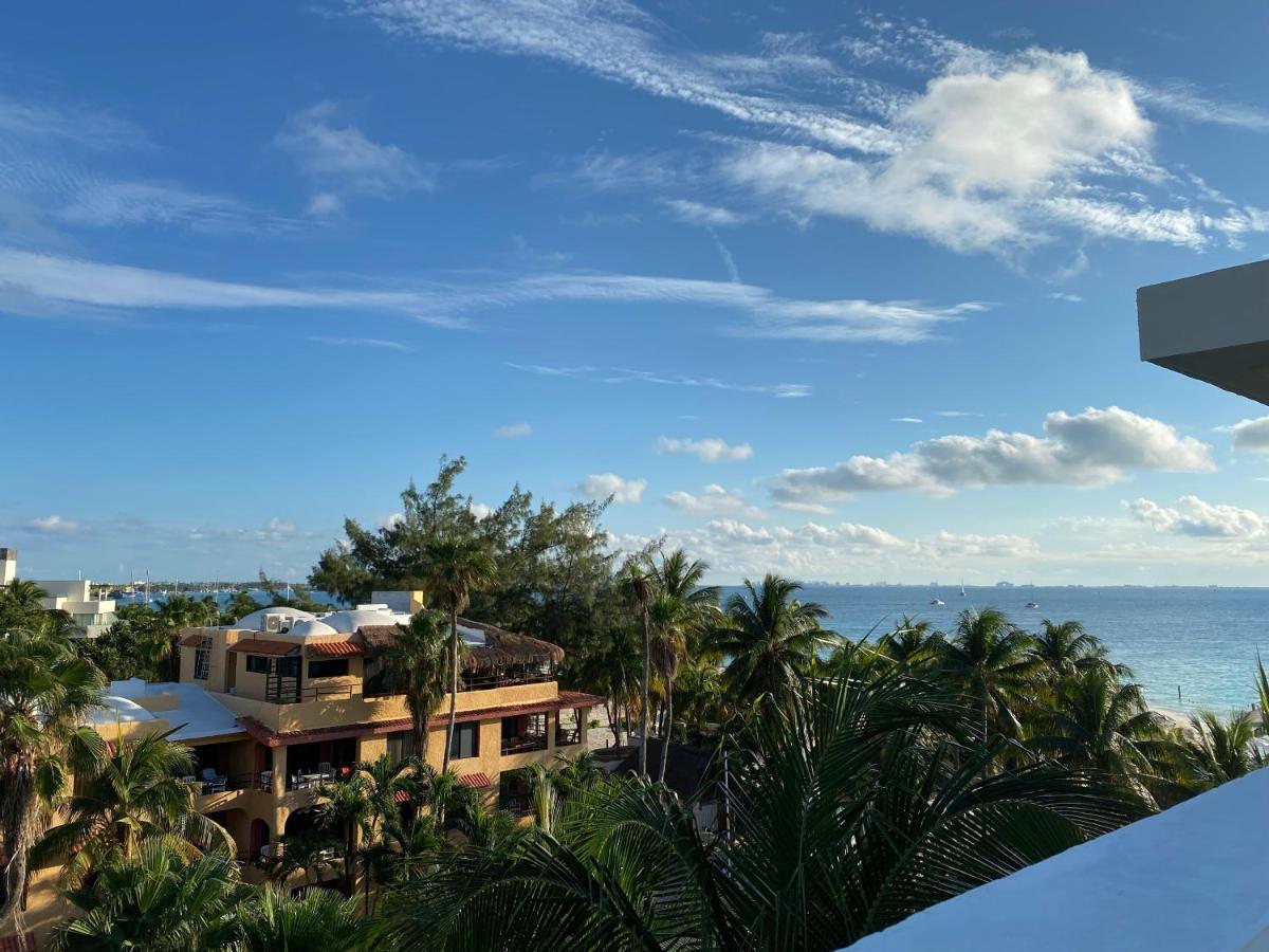 Cuxos Hotel Beachfront Isla Mujeres Exteriör bild
