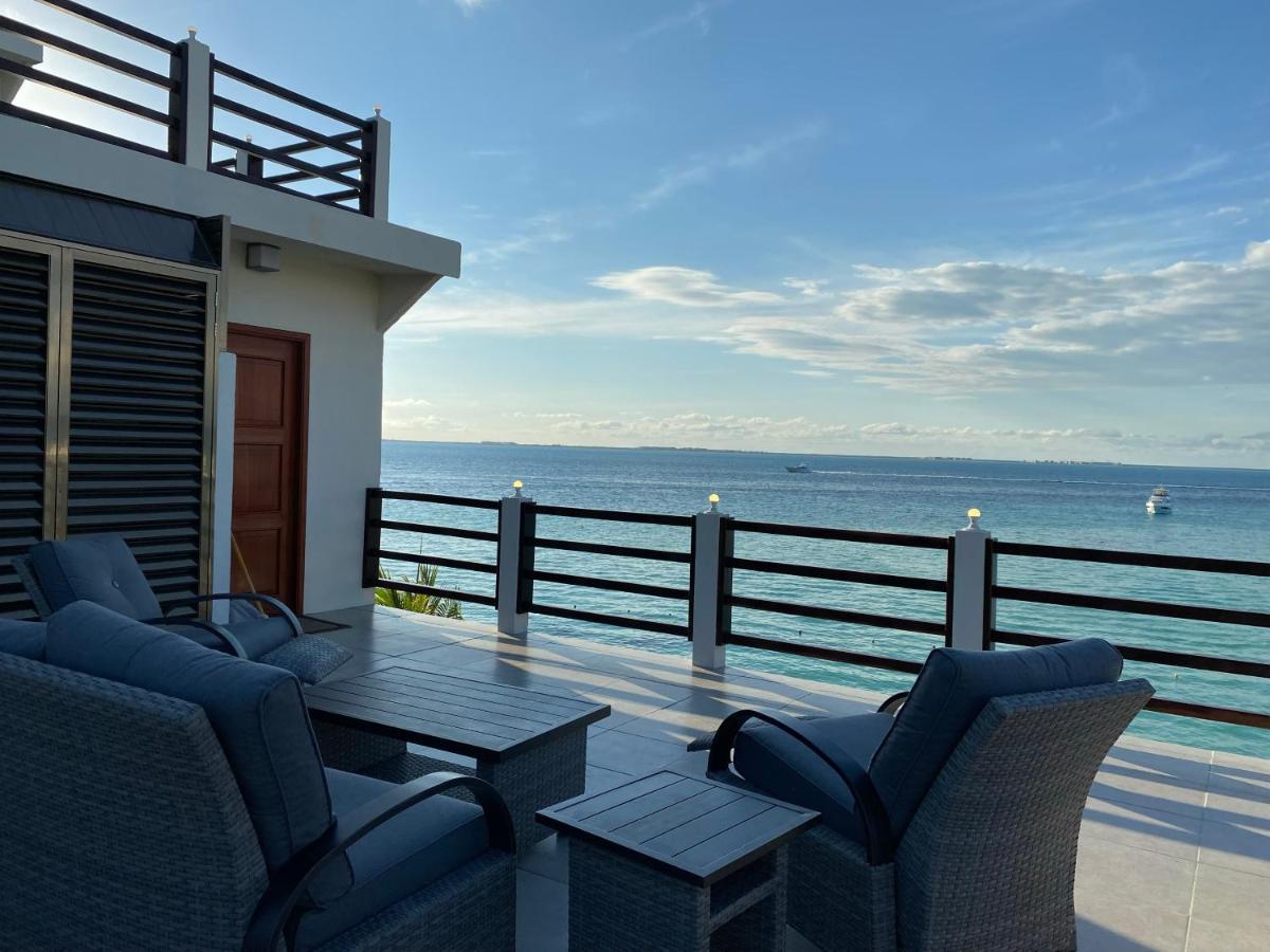 Cuxos Hotel Beachfront Isla Mujeres Exteriör bild