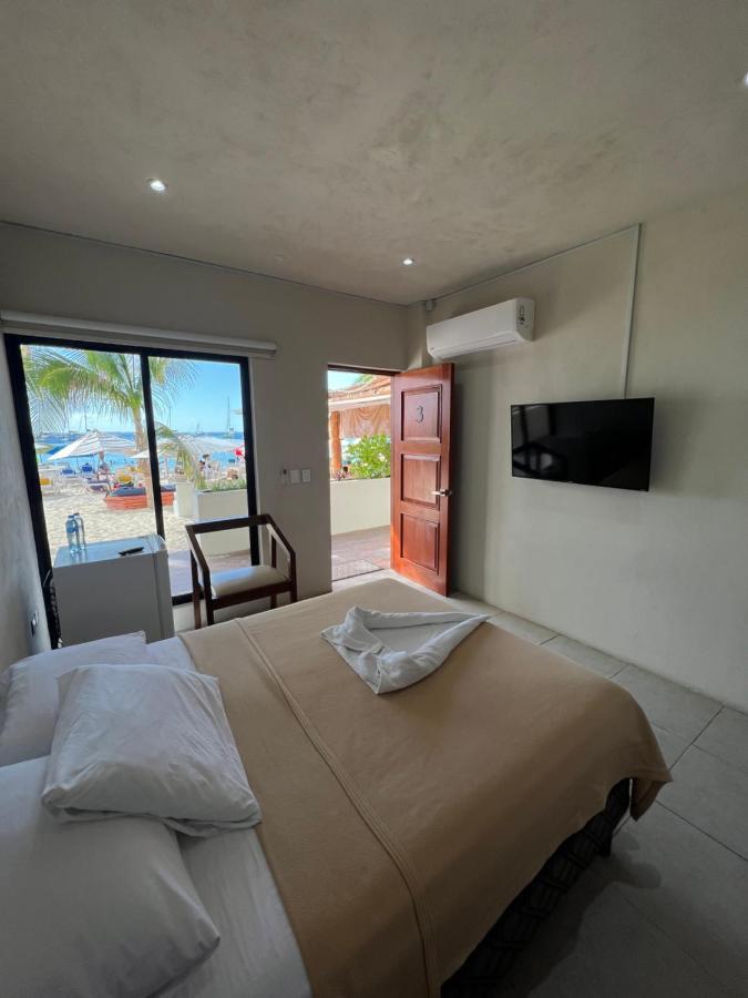 Cuxos Hotel Beachfront Isla Mujeres Exteriör bild