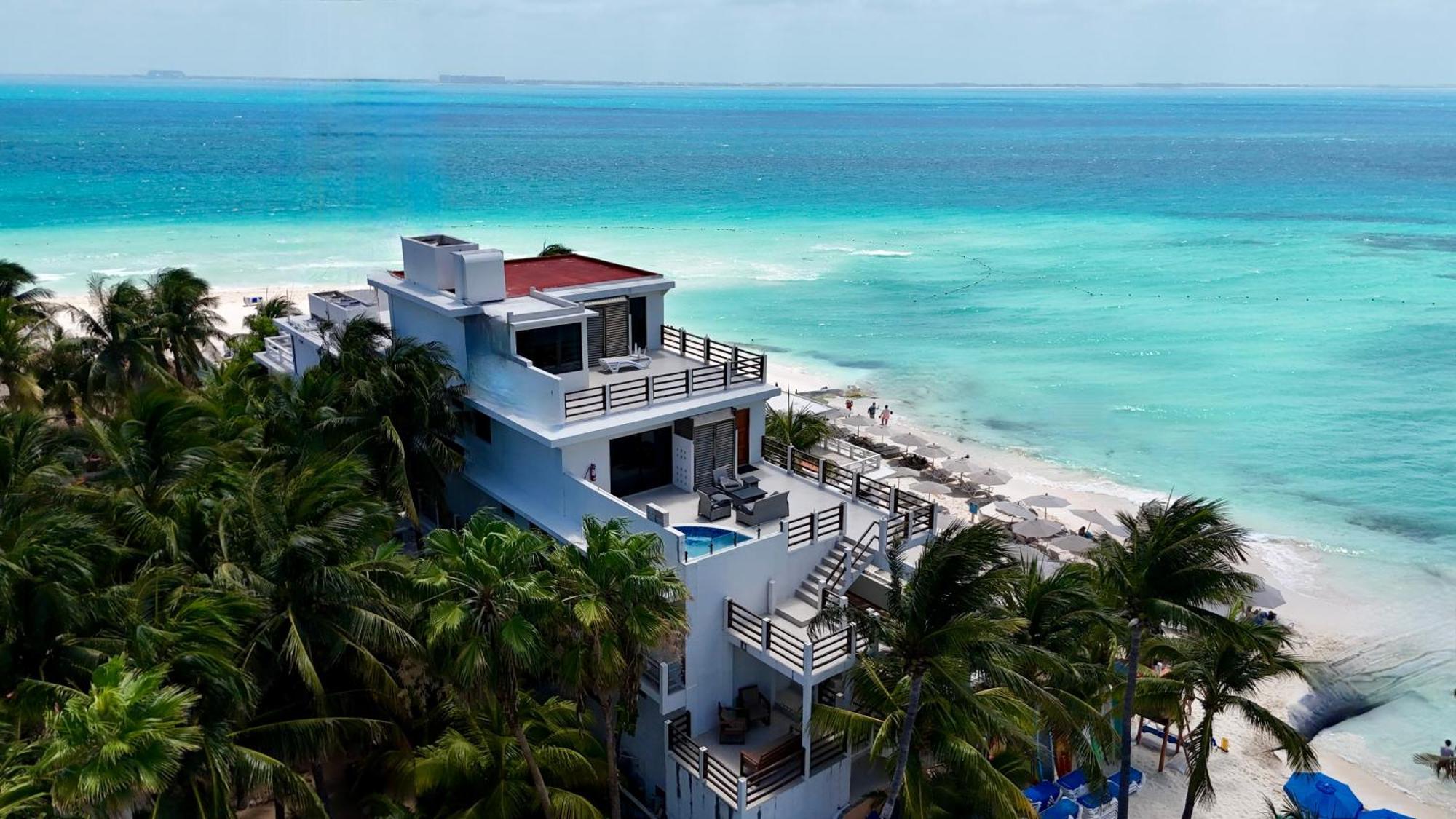 Cuxos Hotel Beachfront Isla Mujeres Exteriör bild