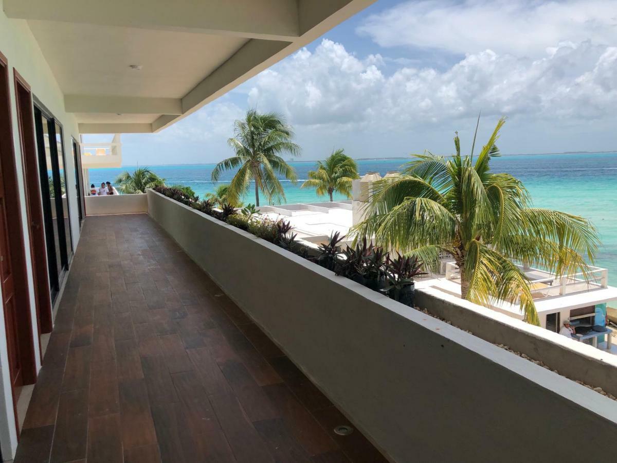 Cuxos Hotel Beachfront Isla Mujeres Exteriör bild
